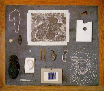 NATURALEZA MUERTA DE LAS BOTAS, 1994<br>Técnica mixta<br>108 x 122 cm. - Carmen Calvo - Museo Nacional de Artes Visuales