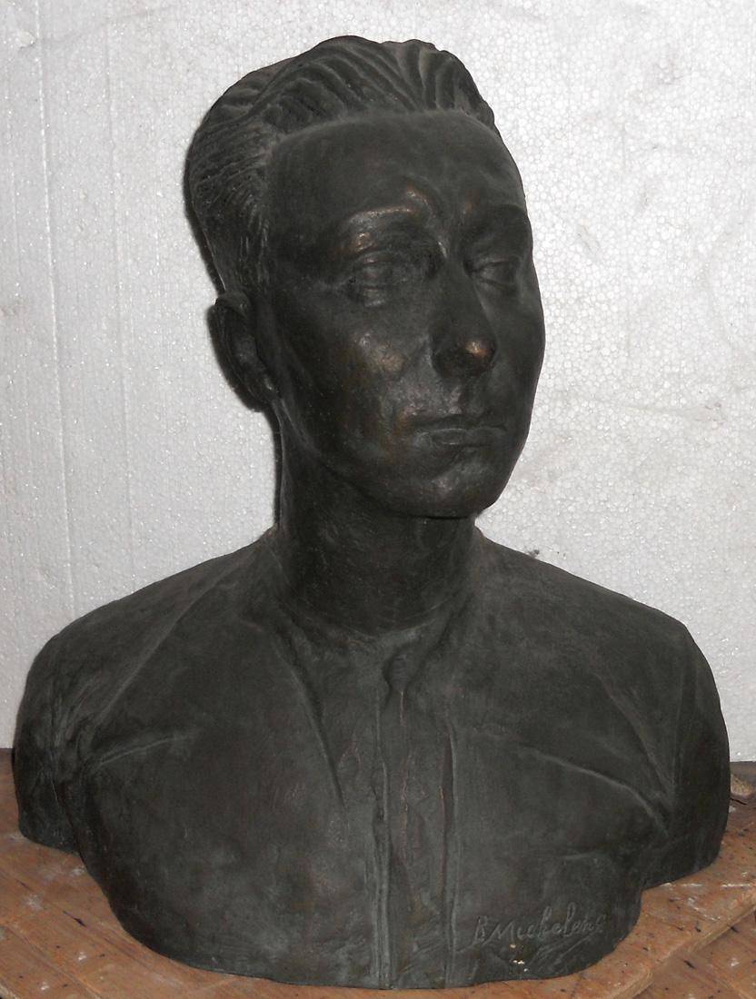 Busto de Adolfo Pastor. Bernabé Michelena (1888-1963). Bronce.  48 x 47 x 25 cm. Nº inv. 2644.