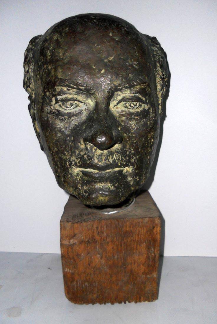 Retrato del poeta Emilio Oribe, 1952. Eduardo Díaz Yepes (1909-1979). Bronce.  28 x 29 x 19 cm. Nº inv. 3074.