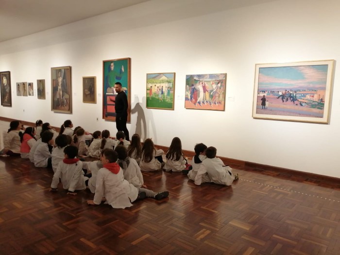 Visitas del área educativa a la exposición "Petrona Viera - El hacer insondable" - 
